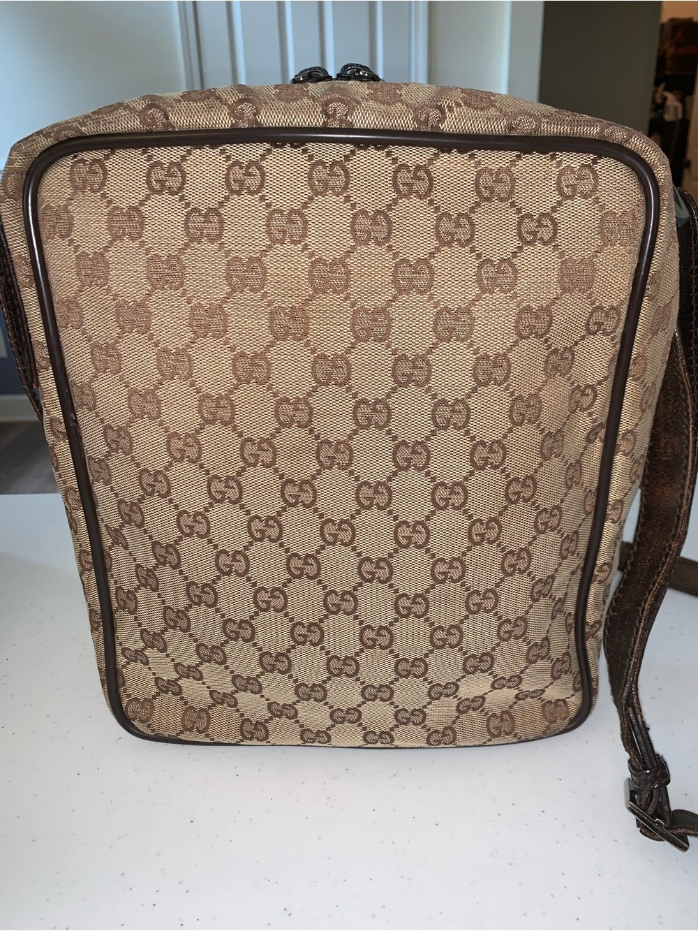Gucci Beige & Brown GG
Canvas Messenger Bag needs new strap - Picture 3 of 17